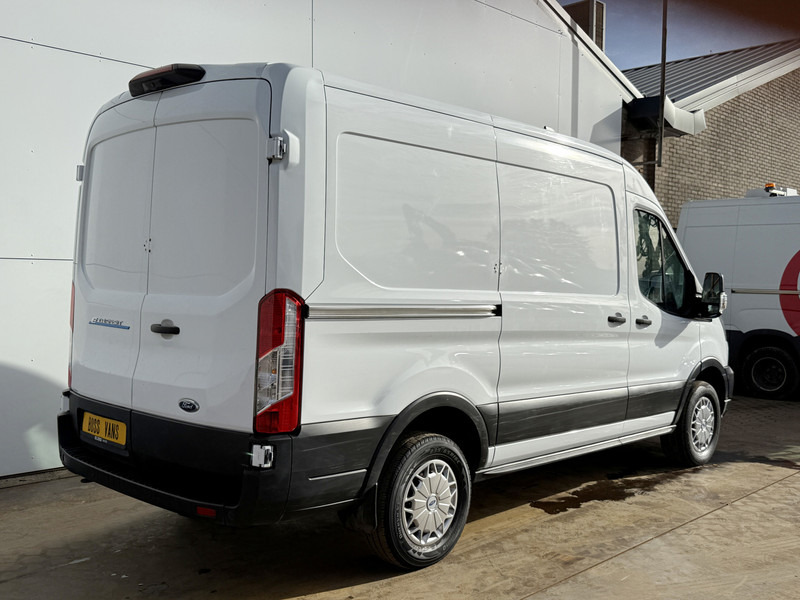 Ford E-Transit 390 75kWh 184PK 390 Elektrisch 75kWh 334km WLTP BEV Snelladen L2H2 Climate Control Tacho Carplay Camera Stoelverwarming Parkeersensoren voor achter Laadkabel - Furgão, Carrinha elétrica: foto 3 Ford E-Transit 390 75kWh 184PK 390 Elektrisch 75kWh 334km WLTP BEV Snelladen L2H2 Climate Control Tacho Carplay Camera Stoelverwarming Parkeersensoren voor achter Laadkabel - Furgão, Carrinha elétrica: foto 3