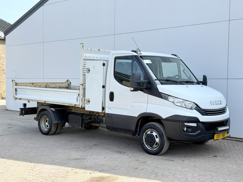 Iveco Daily 35C18 3.0 3.0 Automaat Kipper Dubbellucht 3.5t Trekhaak Airco Cruise Control - Furgão basculante: foto 5 Iveco Daily 35C18 3.0 3.0 Automaat Kipper Dubbellucht 3.5t Trekhaak Airco Cruise Control - Furgão basculante: foto 5