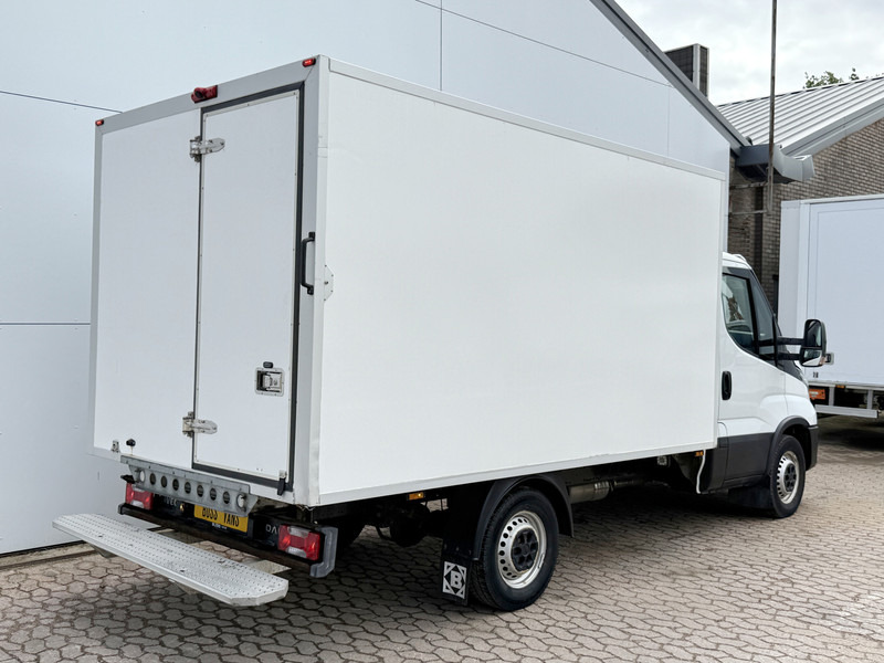 Iveco Daily 35S14 2.3 Automaat Climate Control Cruise Control Camera Standkachel Kuhlkoffer Koelwagen - Carrinha frigorífica: foto 3 Iveco Daily 35S14 2.3 Automaat Climate Control Cruise Control Camera Standkachel Kuhlkoffer Koelwagen - Carrinha frigorífica: foto 3