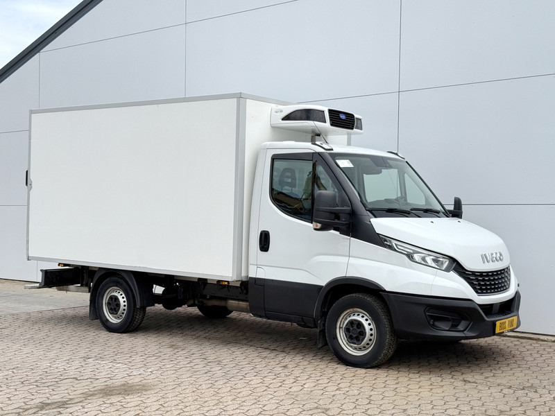 Iveco Daily 35S14 2.3 Automaat Climate Control Cruise Control Camera Standkachel Kuhlkoffer Koelwagen - Carrinha frigorífica: foto 4 Iveco Daily 35S14 2.3 Automaat Climate Control Cruise Control Camera Standkachel Kuhlkoffer Koelwagen - Carrinha frigorífica: foto 4