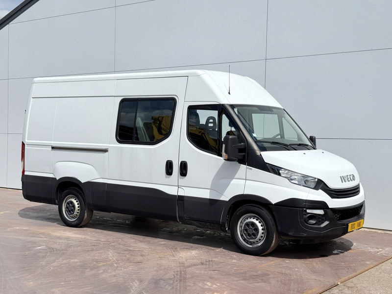 Iveco Daily 35S14 2.3 L2H2 Dubbele Cabine 7 Stoelen Mixto DoKa Airco Cruise Control Trekhaak 3.5t Lucht geveerde stoel - Furgão, Carrinha cabine dupla: foto 4 Iveco Daily 35S14 2.3 L2H2 Dubbele Cabine 7 Stoelen Mixto DoKa Airco Cruise Control Trekhaak 3.5t Lucht geveerde stoel - Furgão, Carrinha cabine dupla: foto 4