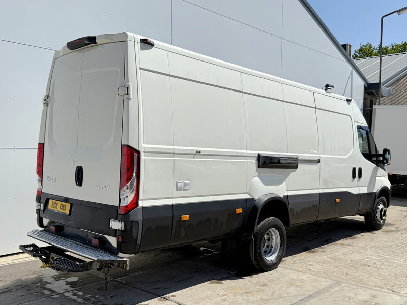 Iveco Daily 70C18 3.0L L4H2 Dubbellucht Airco Cruise Control Dubbele Schuif Oprijplaat Trekhaak Camera Tachograaf - Furgão: foto 4 Iveco Daily 70C18 3.0L L4H2 Dubbellucht Airco Cruise Control Dubbele Schuif Oprijplaat Trekhaak Camera Tachograaf - Furgão: foto 4