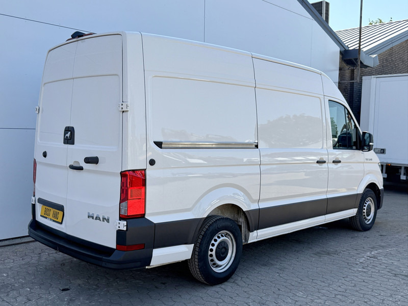 MAN TGE 3.140 2.0 TDI Automaat L3H3 Airco Cruise Control Apple Carplay Camera Parkeersensoren voor achter - Furgão: foto 3 MAN TGE 3.140 2.0 TDI Automaat L3H3 Airco Cruise Control Apple Carplay Camera Parkeersensoren voor achter - Furgão: foto 3