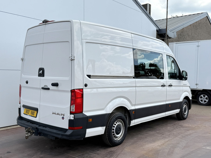 MAN TGE 3.140 2.0 TDI L3H3 Dubbele Cabine 7 Stoelen Airco Cruise Control Trekhaak Carplay Navigatie - Furgão, Carrinha cabine dupla: foto 3 MAN TGE 3.140 2.0 TDI L3H3 Dubbele Cabine 7 Stoelen Airco Cruise Control Trekhaak Carplay Navigatie - Furgão, Carrinha cabine dupla: foto 3