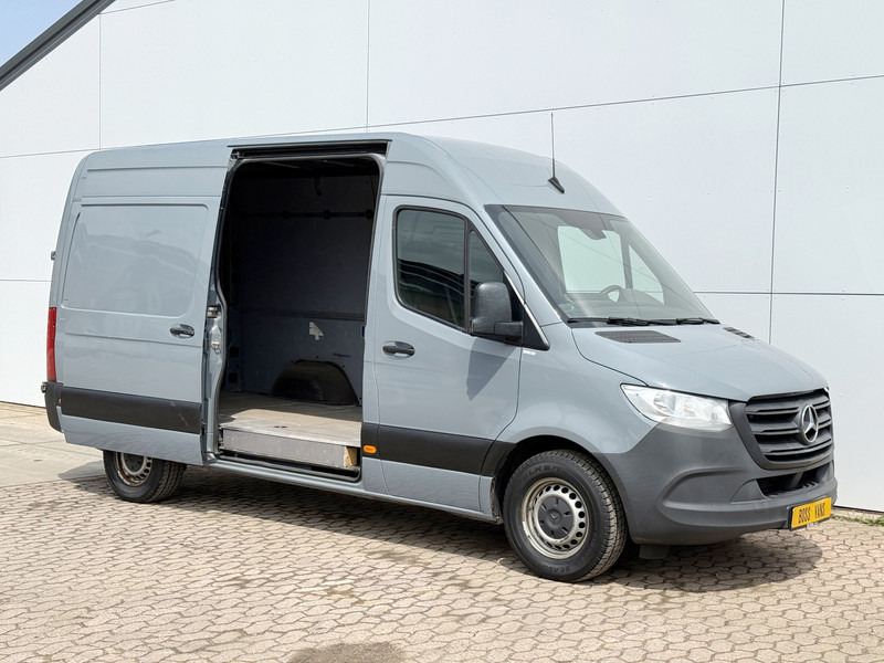 Mercedes-Benz Sprinter 315 1.9 CDI L2H2 Climate Control Cruise Control Carplay Camera RWD - Furgão compacto: foto 5 Mercedes-Benz Sprinter 315 1.9 CDI L2H2 Climate Control Cruise Control Carplay Camera RWD - Furgão compacto: foto 5
