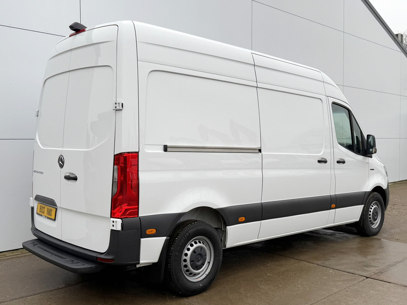 Mercedes-Benz eSprinter 312 L2H2 55kWh AIRCO 168km Actieradius Binnen 30 Minuten VOL Snellader - Furgão, Carrinha elétrica: foto 3 Mercedes-Benz eSprinter 312 L2H2 55kWh AIRCO 168km Actieradius Binnen 30 Minuten VOL Snellader - Furgão, Carrinha elétrica: foto 3