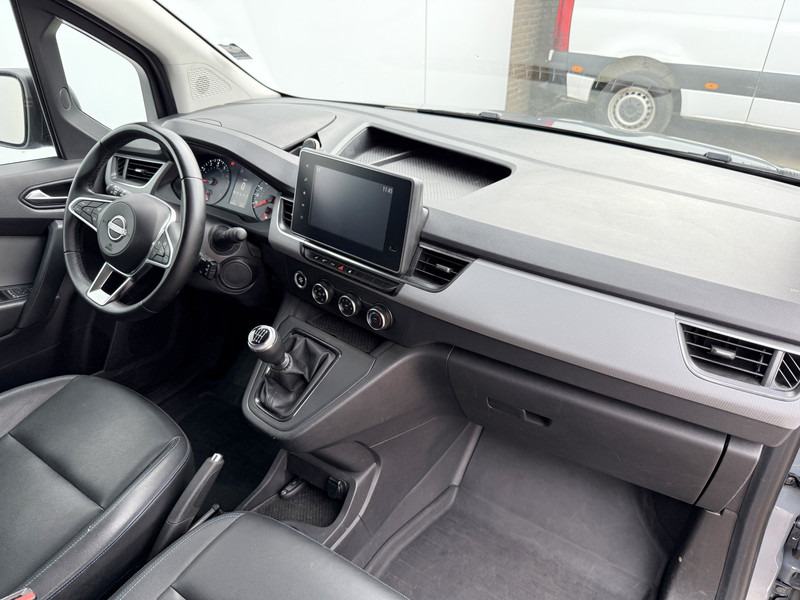 Furgão compacto Nissan Townstar N-Connecta 1.3 130PK **Benzine** L1H1 Airco Carplay Cruise Control Trekhaak Keyless Start Stoelverwarming Parkeersensoren voor achter: foto 9 Furgão compacto Nissan Townstar N-Connecta 1.3 130PK **Benzine** L1H1 Airco Carplay Cruise Control Trekhaak Keyless Start Stoelverwarming Parkeersensoren voor achter: foto 9