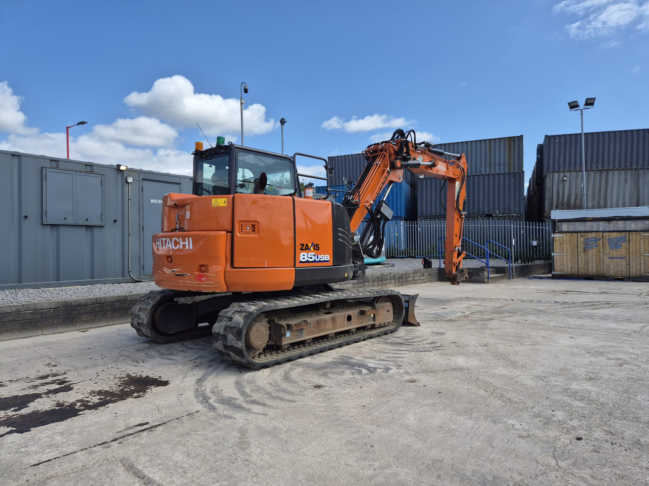 Hitachi ZX85USBR-6 2PB - Mini escavadeira: foto 5 Hitachi ZX85USBR-6 2PB - Mini escavadeira: foto 5