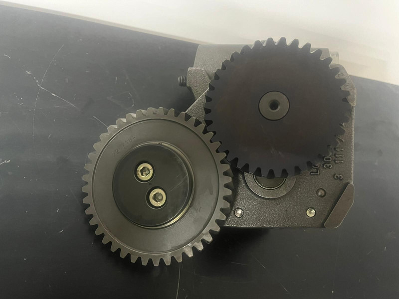 Liebherr P964 , R974 ,R964 - Bomba de óleo: foto 3 Liebherr P964 , R974 ,R964 - Bomba de óleo: foto 3