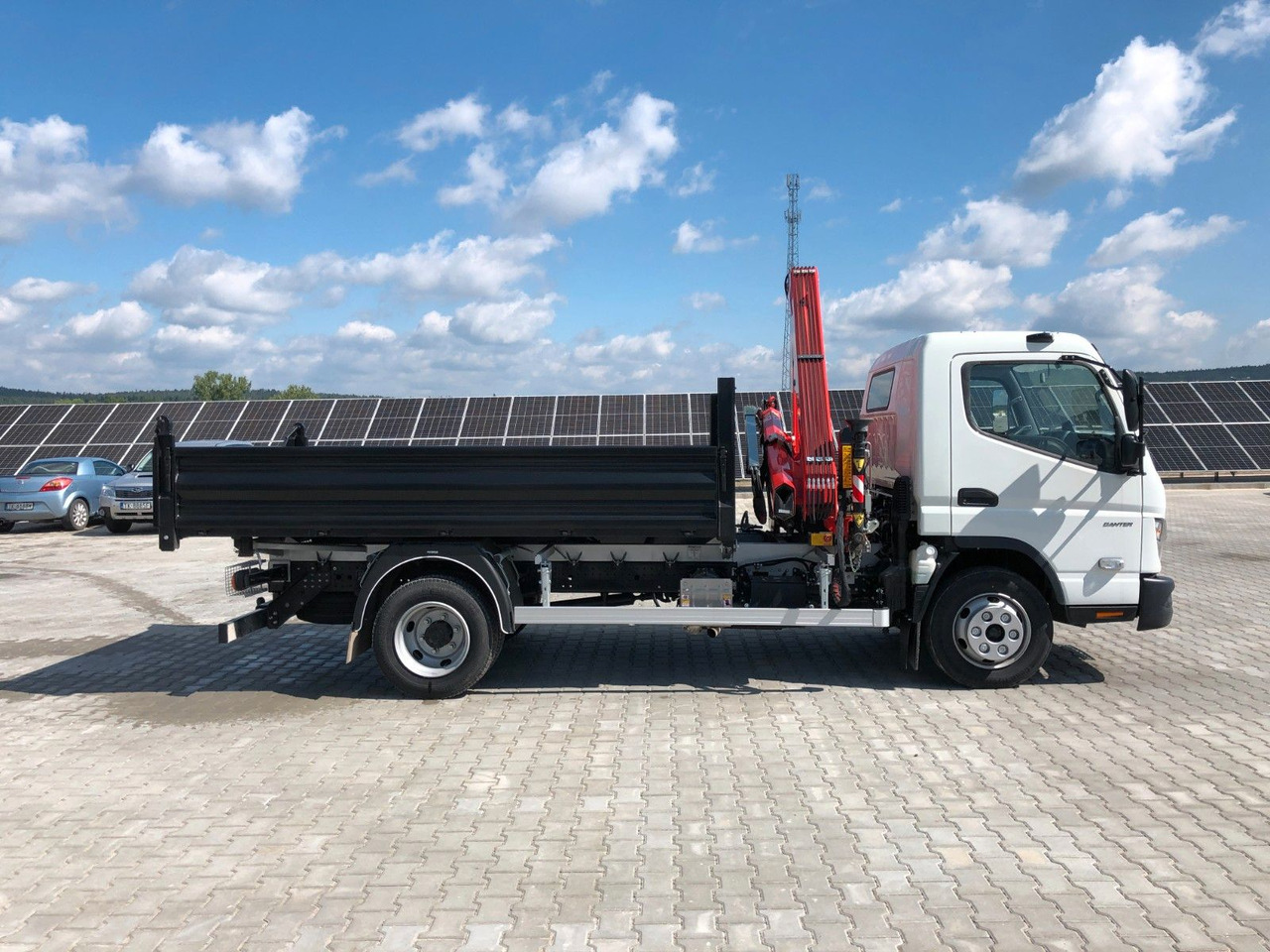 FUSO CANTER 9C18 mit FASSI F65B - Caminhão basculante, Caminhão grua: foto 4 FUSO CANTER 9C18 mit FASSI F65B - Caminhão basculante, Caminhão grua: foto 4