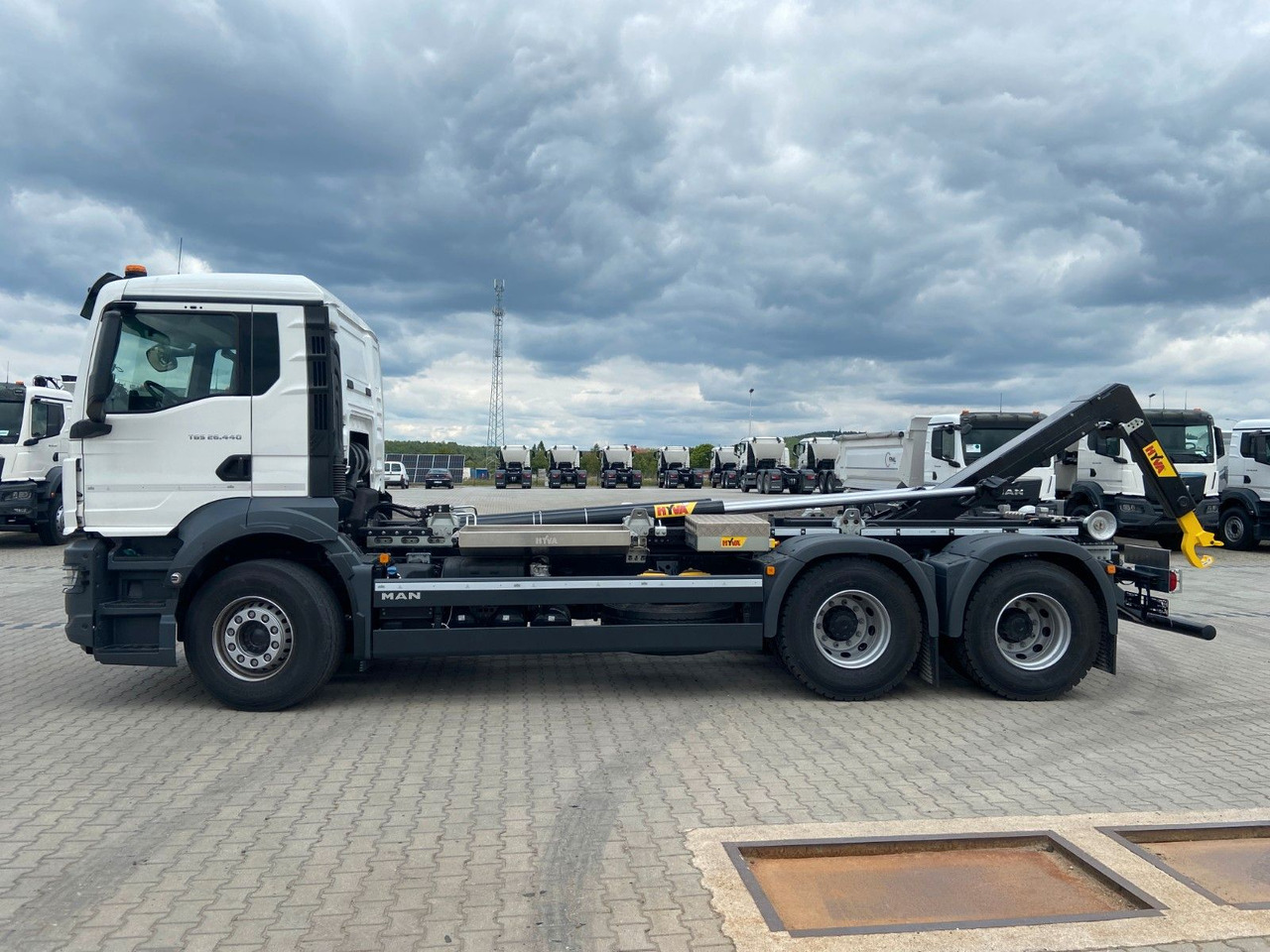 MAN TGS 26.440 6x4 Abrollkipper HYVA 20-60-S - Caminhão polibenne: foto 3 MAN TGS 26.440 6x4 Abrollkipper HYVA 20-60-S - Caminhão polibenne: foto 3