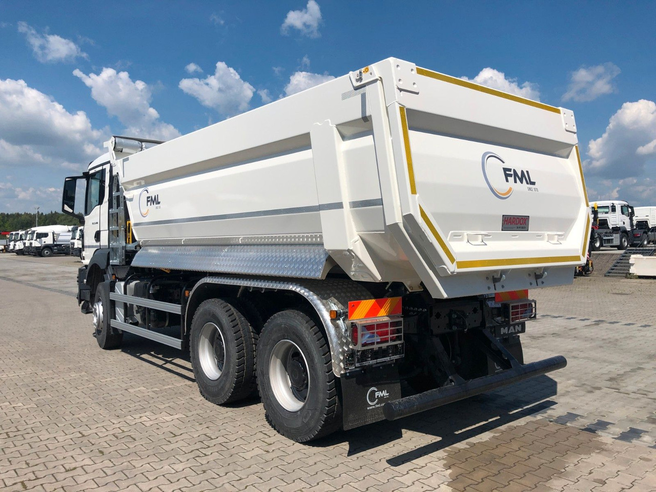 Caminhão basculante MAN TGS 33.400 6X4 EURO2 FML KIPPER 17,5M3: foto 6