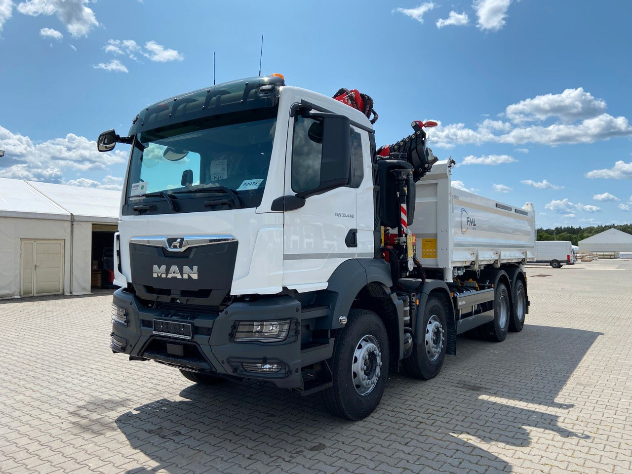 MAN TGS 35.440 DREISEITENKIPPER MIT FASSI F275.026 - Caminhão basculante, Caminhão grua: foto 3 MAN TGS 35.440 DREISEITENKIPPER MIT FASSI F275.026 - Caminhão basculante, Caminhão grua: foto 3