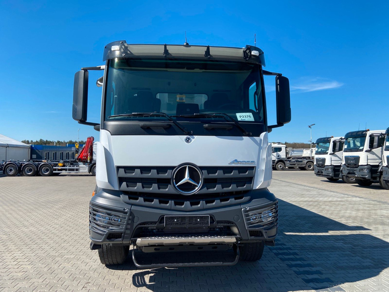 Mercedes-Benz Arocs 4542 8x4 AUTOMAT EURO 3 FML KIPPER - Caminhão basculante: foto 3 Mercedes-Benz Arocs 4542 8x4 AUTOMAT EURO 3 FML KIPPER - Caminhão basculante: foto 3