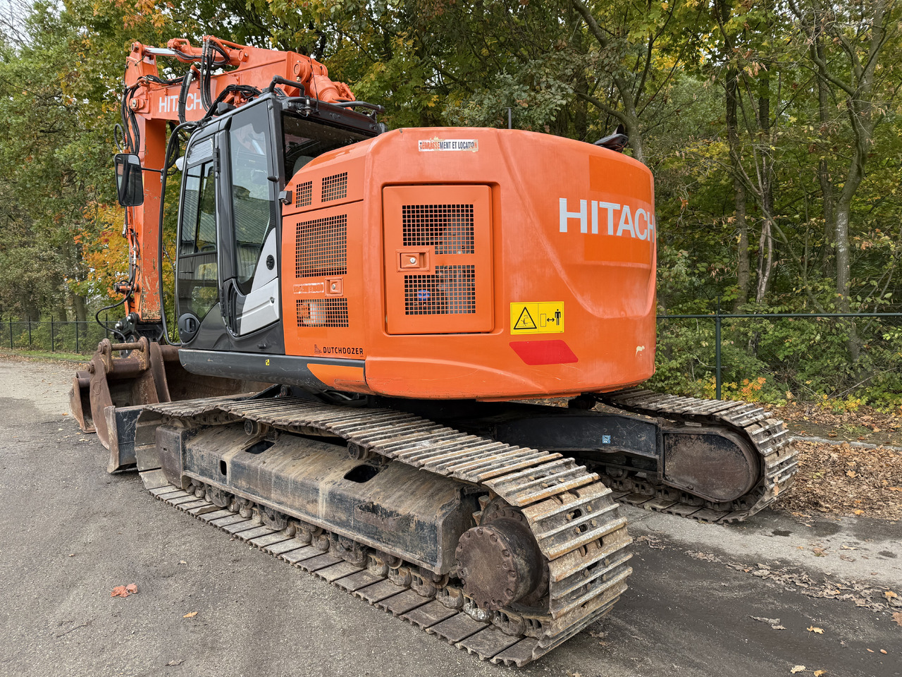 Hitachi ZX225USLC-6 - Escavadora de rastos: foto 3 Hitachi ZX225USLC-6 - Escavadora de rastos: foto 3