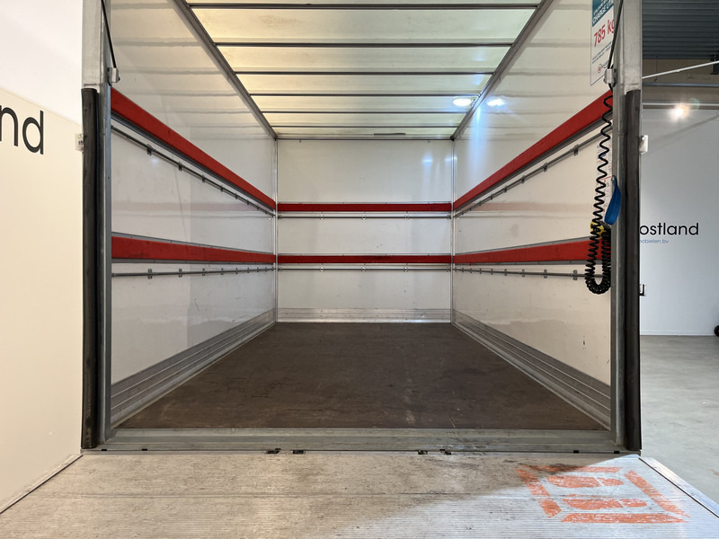 Ford Transit 2.0 TDCI L4 Trend RWD 130 PK Bakwagen / Sörensen Laadklep / Meubelbak / Euro 6 / Airco / Cruise Control / 3-Zits / 41.500 KM !! / BPM VRIJ !! - Carrinha de contentor: foto 5 Ford Transit 2.0 TDCI L4 Trend RWD 130 PK Bakwagen / Sörensen Laadklep / Meubelbak / Euro 6 / Airco / Cruise Control / 3-Zits / 41.500 KM !! / BPM VRIJ !! - Carrinha de contentor: foto 5
