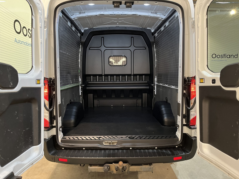 Ford Transit 350 2.0 TDCI L3H2 Trend 130 PK DC Dubbel Cabine / Euro 6 / Airco / Schuifdeur L + R / Cruise Control / Trekhaak / Camera / BPM VRIJ !! - Furgão, Carrinha cabine dupla: foto 5 Ford Transit 350 2.0 TDCI L3H2 Trend 130 PK DC Dubbel Cabine / Euro 6 / Airco / Schuifdeur L + R / Cruise Control / Trekhaak / Camera / BPM VRIJ !! - Furgão, Carrinha cabine dupla: foto 5