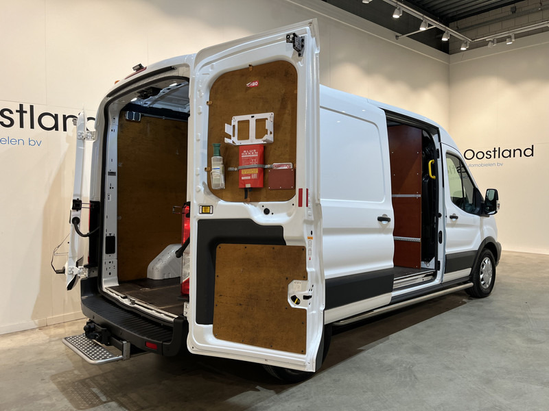 Ford Transit 350 2.0 TDCI L3H2 Trend 130 PK / Euro 6 / 220V / Airco / Cruise Control / Trekhaak / Camera - Furgão: foto 2 Ford Transit 350 2.0 TDCI L3H2 Trend 130 PK / Euro 6 / 220V / Airco / Cruise Control / Trekhaak / Camera - Furgão: foto 2