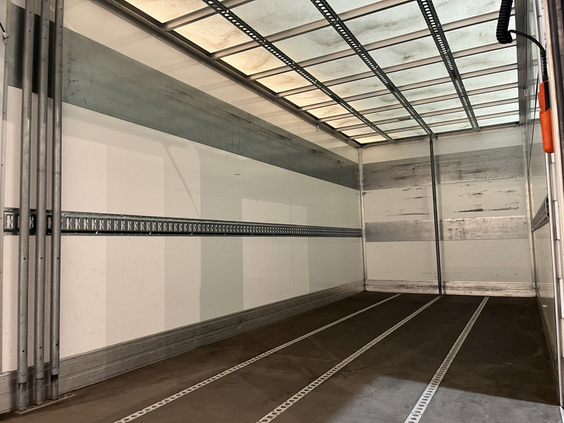 Carrinha de contentor Iveco Daily 35S18 3.0 BE Clixtar Automaat Bakwagen met Laadklep / Laadvermogen 3.060 KG / Euro 6 / Luchtvering / Airco / Camera / CarPlay / Cruise Control /: foto 18