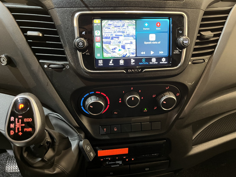 Carrinha de contentor Iveco Daily 35S18 3.0 BE Clixtar Automaat Bakwagen met Laadklep / Laadvermogen 3.060 KG / Euro 6 / Luchtvering / Airco / Camera / CarPlay / Cruise Control /: foto 9
