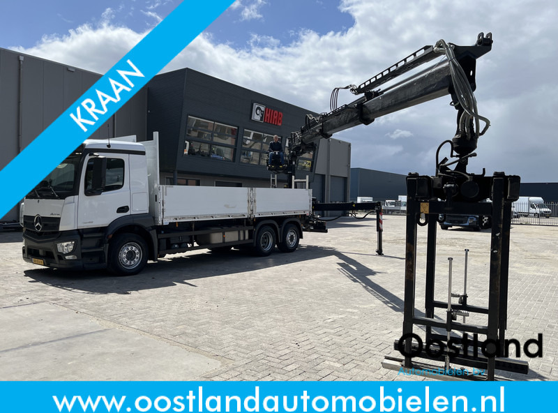 Mercedes-Benz ANTOS 2546 6X2 Bouwstoffenauto / Open laadbak vv KRAAN MKG HLK 221-3 met Palletklem - Camião de caixa aberta/ Plataforma, Caminhão grua: foto 1 Mercedes-Benz ANTOS 2546 6X2 Bouwstoffenauto / Open laadbak vv KRAAN MKG HLK 221-3 met Palletklem - Camião de caixa aberta/ Plataforma, Caminhão grua: foto 1