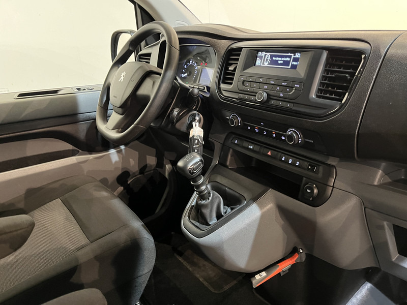 Peugeot Expert 1.5 BlueHDI L2 Premium / Euro 6 / Airco / Cruise Control / Trekhaak / PDC / 76.000 KM !! - Furgão compacto: foto 3 Peugeot Expert 1.5 BlueHDI L2 Premium / Euro 6 / Airco / Cruise Control / Trekhaak / PDC / 76.000 KM !! - Furgão compacto: foto 3