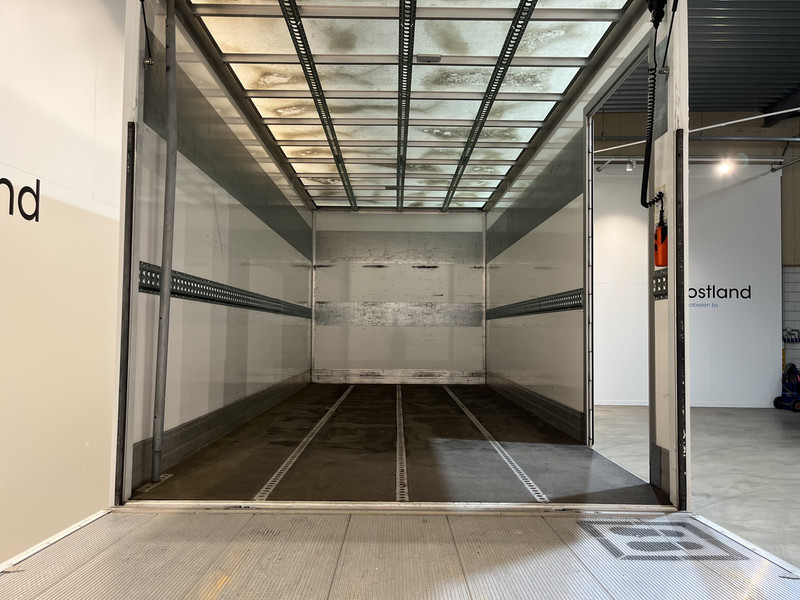 Iveco Daily 35S18 3.0 BE Clixtar Automaat Bakwagen met Laadklep / Laadvermogen 3.060 KG / Euro 6 / Luchtvering / Airco / Camera / CarPlay / Cruise Control / - Tractor: foto 5 Iveco Daily 35S18 3.0 BE Clixtar Automaat Bakwagen met Laadklep / Laadvermogen 3.060 KG / Euro 6 / Luchtvering / Airco / Camera / CarPlay / Cruise Control / - Tractor: foto 5