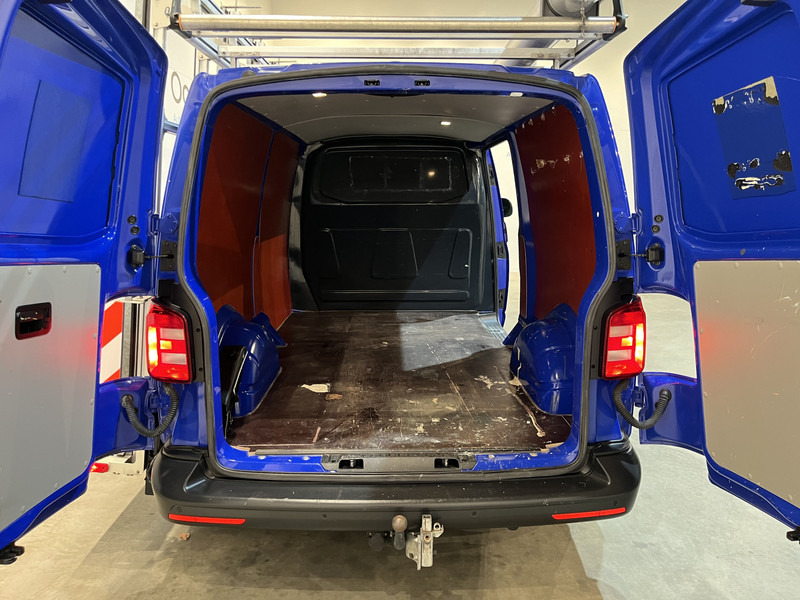 Volkswagen Transporter 2.0 TDI L2H1 / Van Den Born Glasresteel / Euro 6 / Airco / Glastransporter / Cruise Control / Trekhaak / Imperiaal / CarPlay / Navigatie / PDC / 83.500 KM !! - Veículo comercial: foto 5 Volkswagen Transporter 2.0 TDI L2H1 / Van Den Born Glasresteel / Euro 6 / Airco / Glastransporter / Cruise Control / Trekhaak / Imperiaal / CarPlay / Navigatie / PDC / 83.500 KM !! - Veículo comercial: foto 5