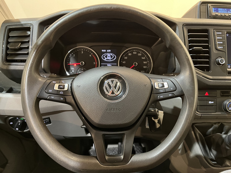Furgão caixa aberta, Caminhão grua Volkswagen Crafter Crafter 50 TDI 180 PK Open Laadbak / Hiab Kraan / Euro 6 / Airco / Trekhaak 3500 KG / Cruise Control / CarPlay / 51.000 KM !! C-Rijbewijs !!: foto 12