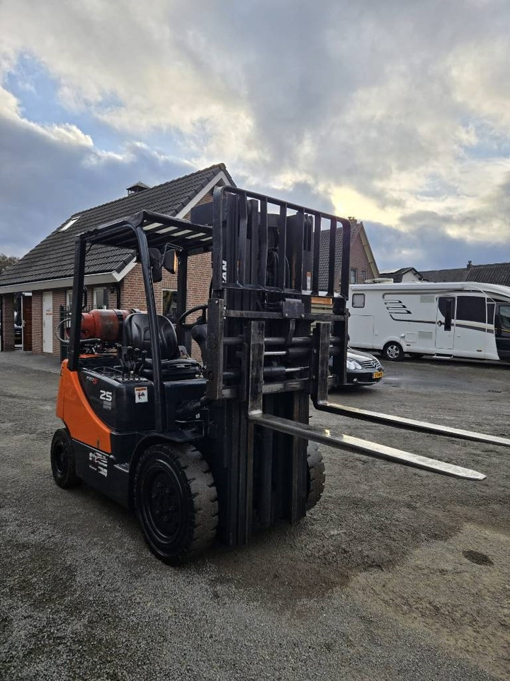 Doosan G 25 E-5 - Empilhadeira a gás: foto 5 Doosan G 25 E-5 - Empilhadeira a gás: foto 5