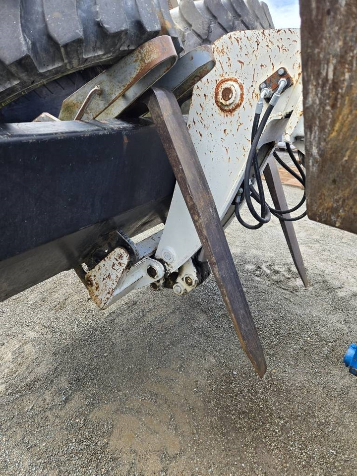 Terex Telelift 4017 - Empilhador telescópico: foto 4 Terex Telelift 4017 - Empilhador telescópico: foto 4