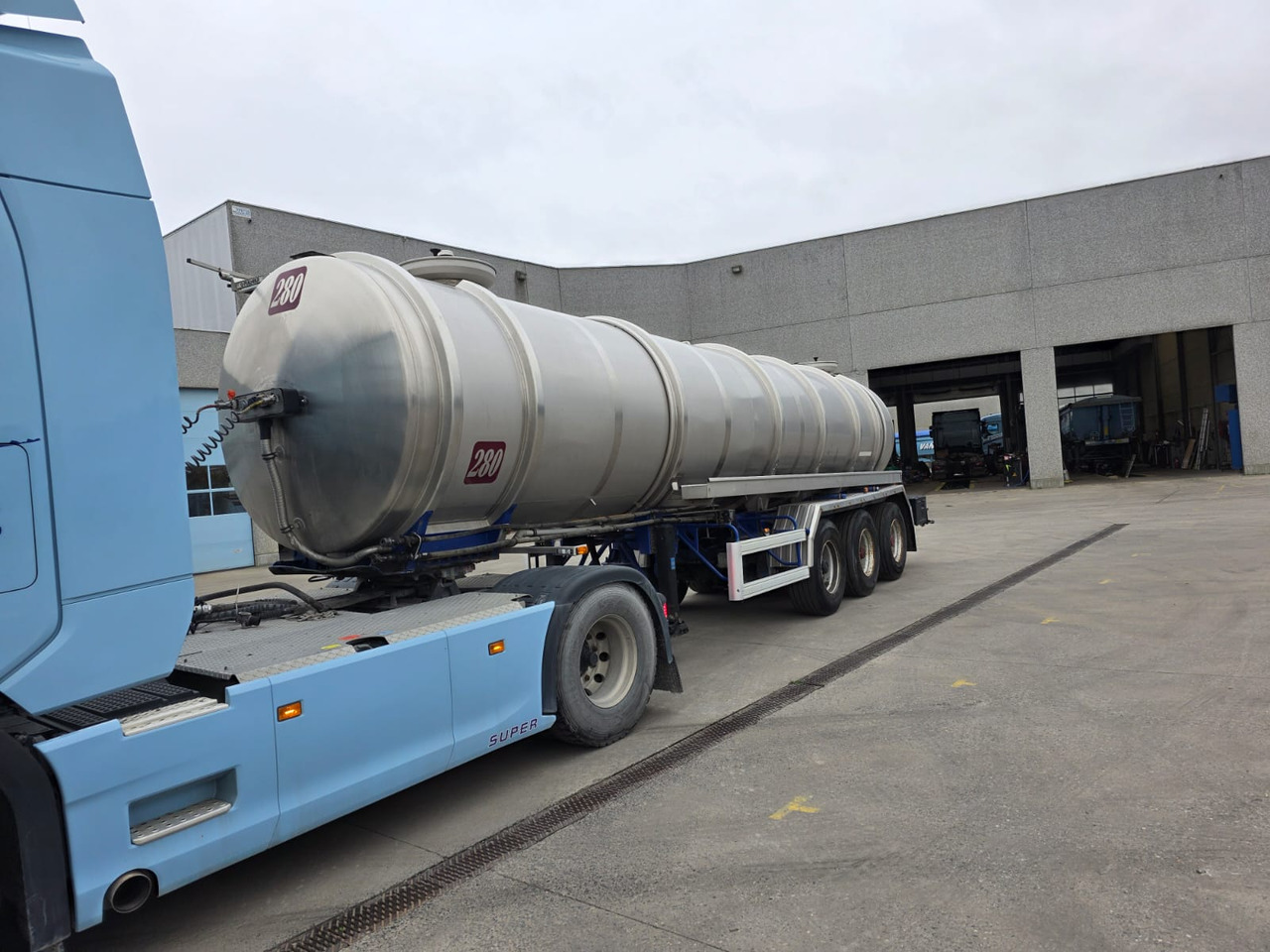 MAGYAR - Semirreboque tanque: foto 1 MAGYAR - Semirreboque tanque: foto 1