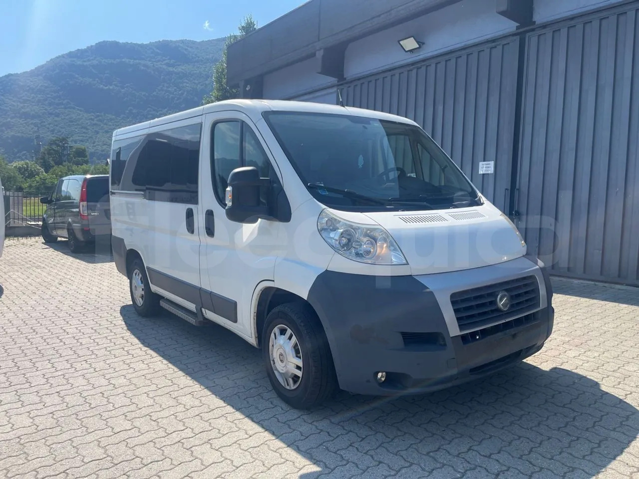 Fiat Ducato - Micro-ônibus, Furgão de passageiros: foto 1 Fiat Ducato - Micro-ônibus, Furgão de passageiros: foto 1