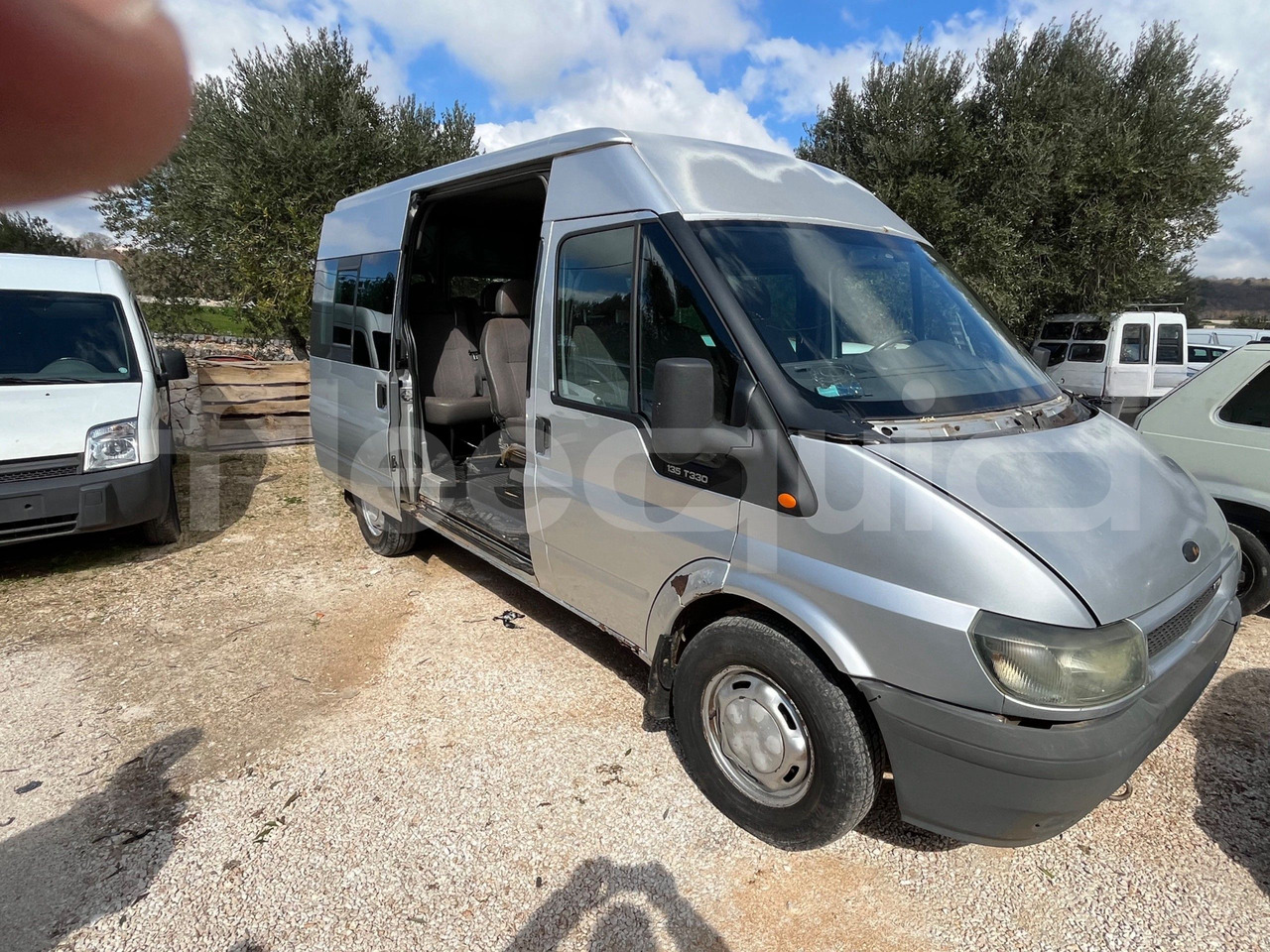 Ford Transit - Autocarro: foto 1 Ford Transit - Autocarro: foto 1