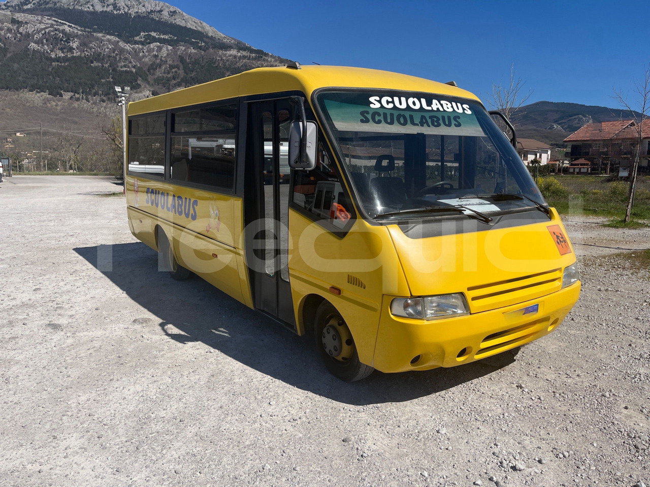 Iveco Cacciamali - Autocarro escolar: foto 1 Iveco Cacciamali - Autocarro escolar: foto 1
