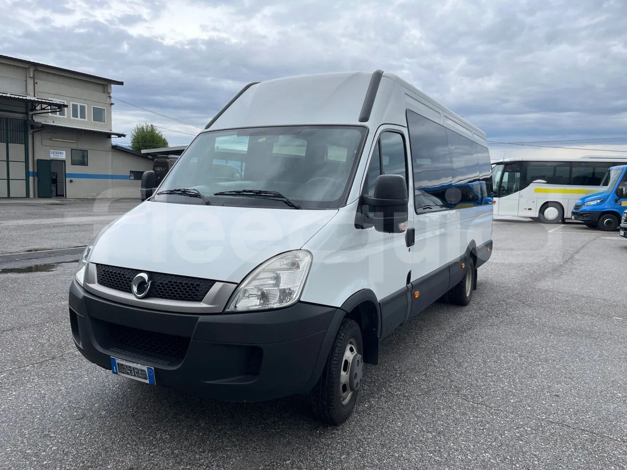 Iveco Daily - Micro-ônibus, Furgão de passageiros: foto 4 Iveco Daily - Micro-ônibus, Furgão de passageiros: foto 4