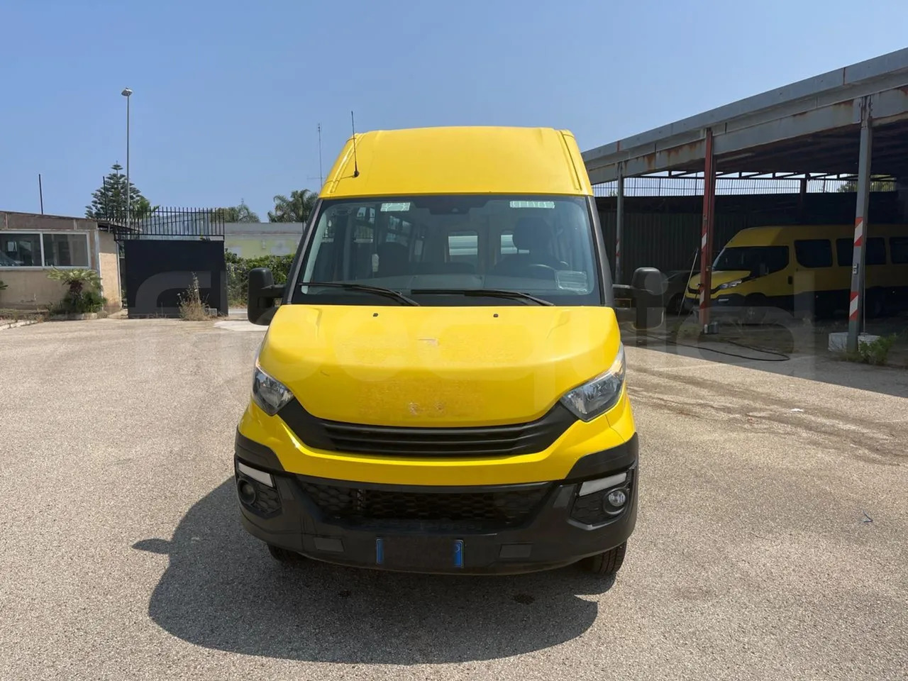 Iveco Daily - Autocarro escolar: foto 2 Iveco Daily - Autocarro escolar: foto 2