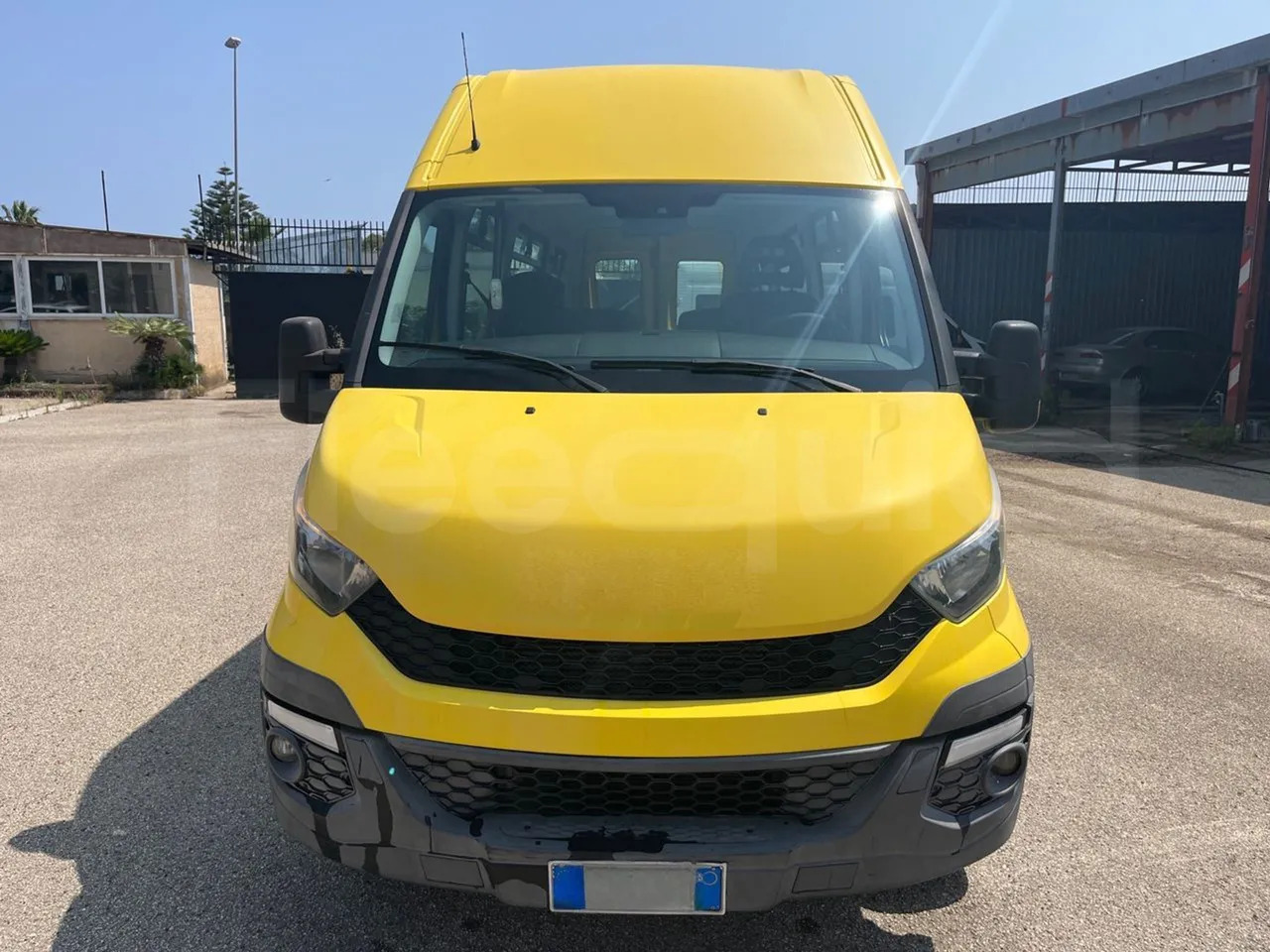 Iveco Daily - Autocarro escolar: foto 2 Iveco Daily - Autocarro escolar: foto 2