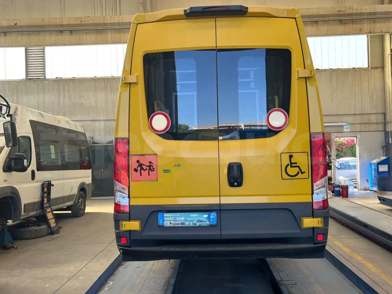 Iveco Daily - Autocarro escolar: foto 5 Iveco Daily - Autocarro escolar: foto 5