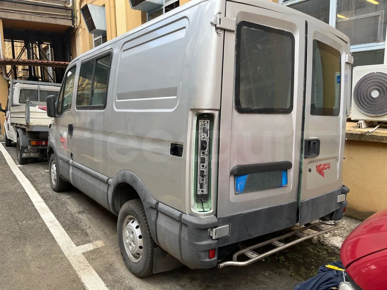 Iveco Daily - Micro-ônibus, Furgão de passageiros: foto 5 Iveco Daily - Micro-ônibus, Furgão de passageiros: foto 5