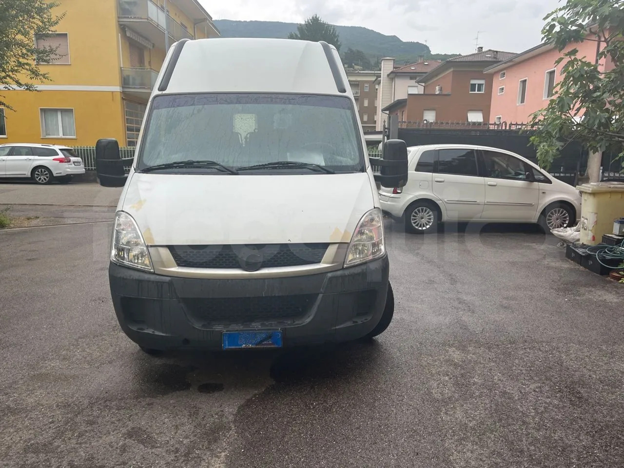 Iveco Daily - Micro-ônibus, Furgão de passageiros: foto 2 Iveco Daily - Micro-ônibus, Furgão de passageiros: foto 2