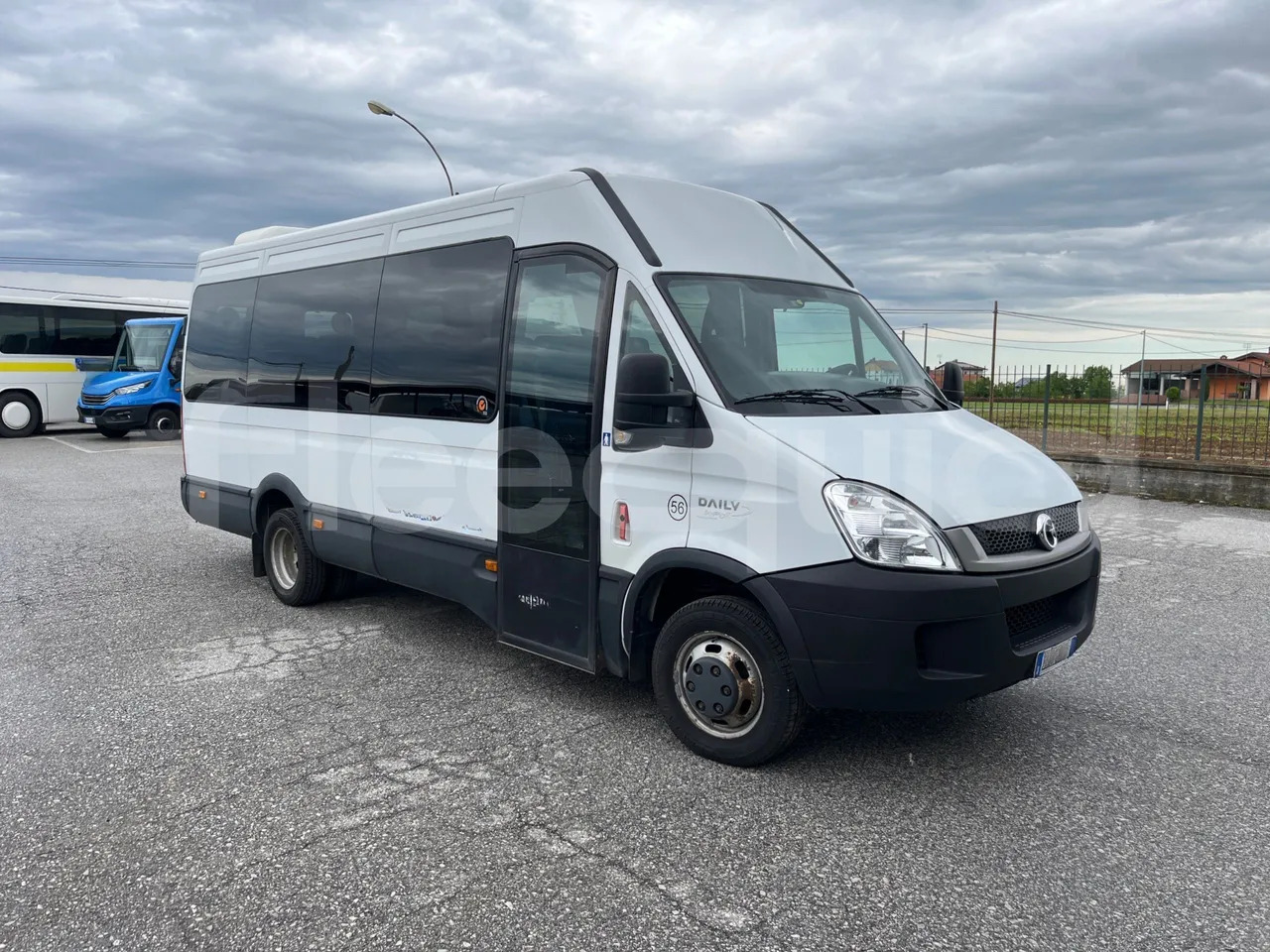Iveco Daily - Micro-ônibus, Furgão de passageiros: foto 1 Iveco Daily - Micro-ônibus, Furgão de passageiros: foto 1