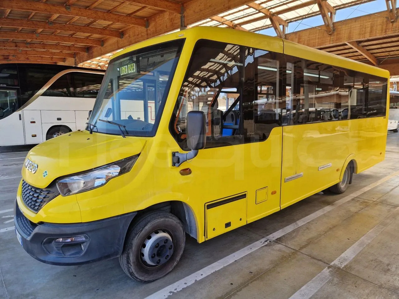 Iveco Indcar - Autocarro escolar: foto 3 Iveco Indcar - Autocarro escolar: foto 3