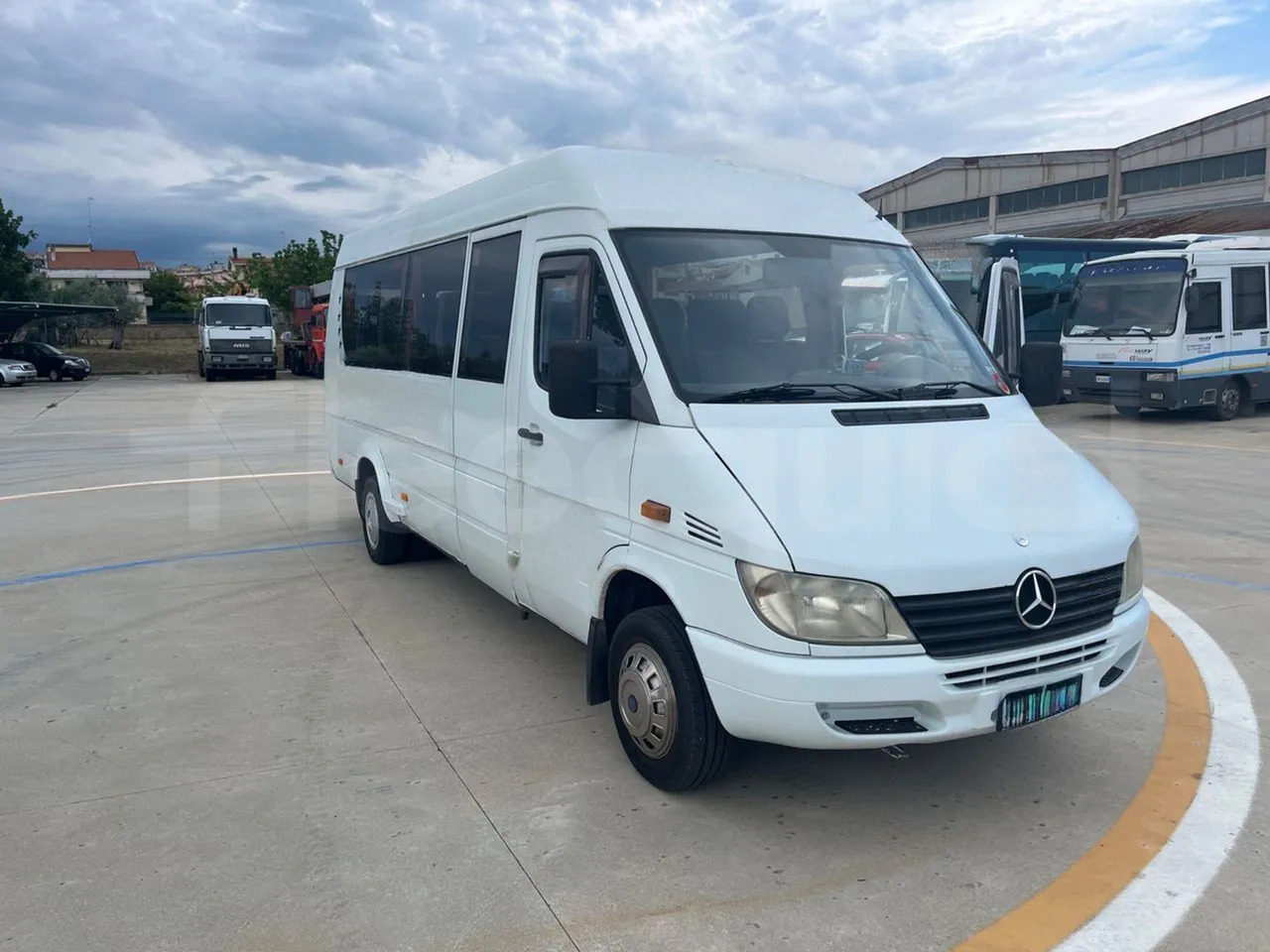 Mercedes-Benz Sprinter - Micro-ônibus, Furgão de passageiros: foto 1 Mercedes-Benz Sprinter - Micro-ônibus, Furgão de passageiros: foto 1