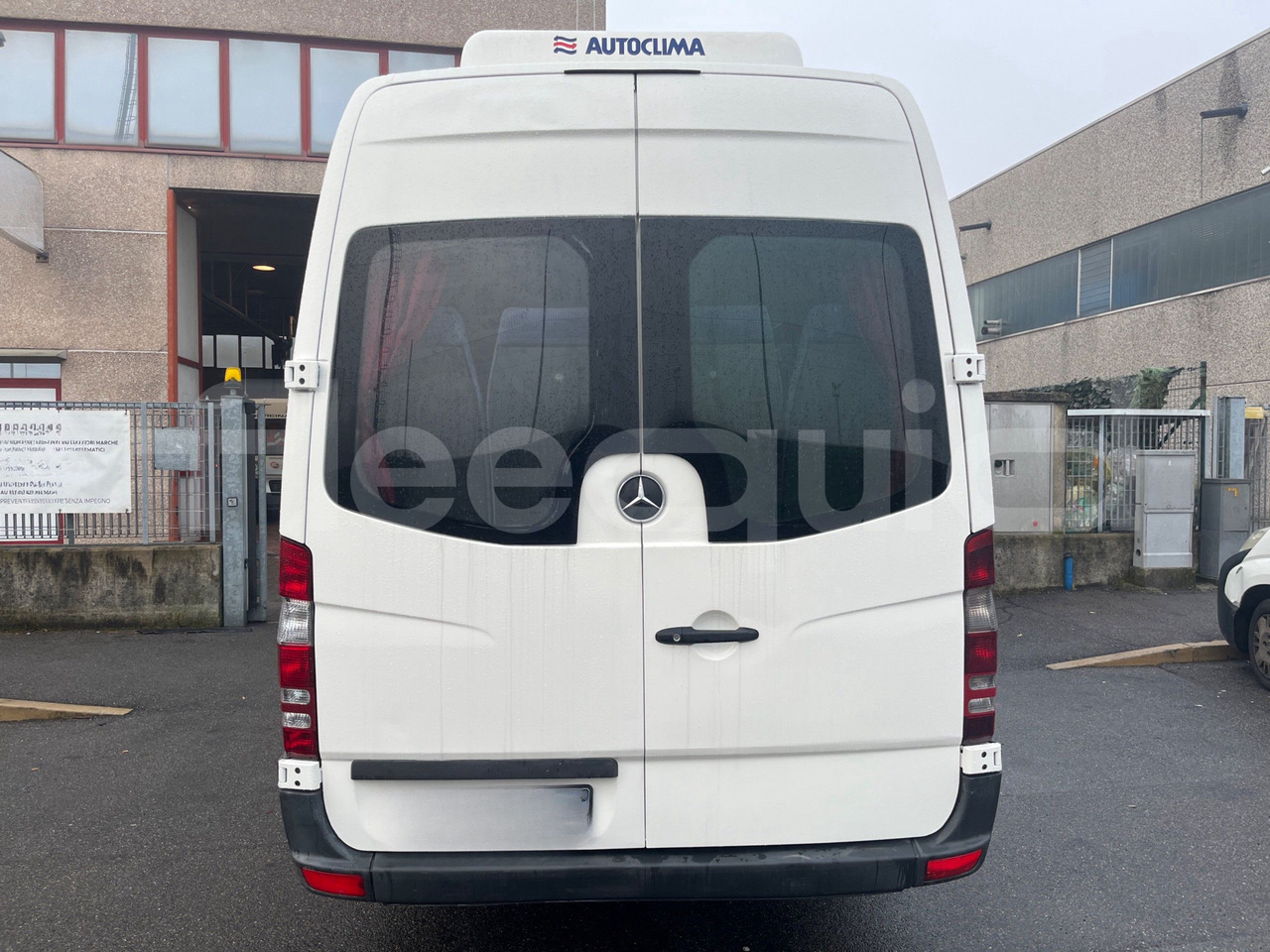 Mercedes-Benz Sprinter - Micro-ônibus, Furgão de passageiros: foto 5 Mercedes-Benz Sprinter - Micro-ônibus, Furgão de passageiros: foto 5