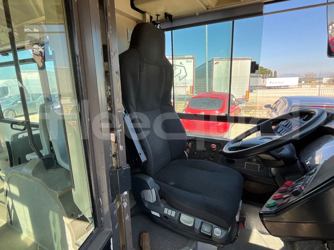 Ônibus urbano N. 3 Iveco Citelis: foto 22