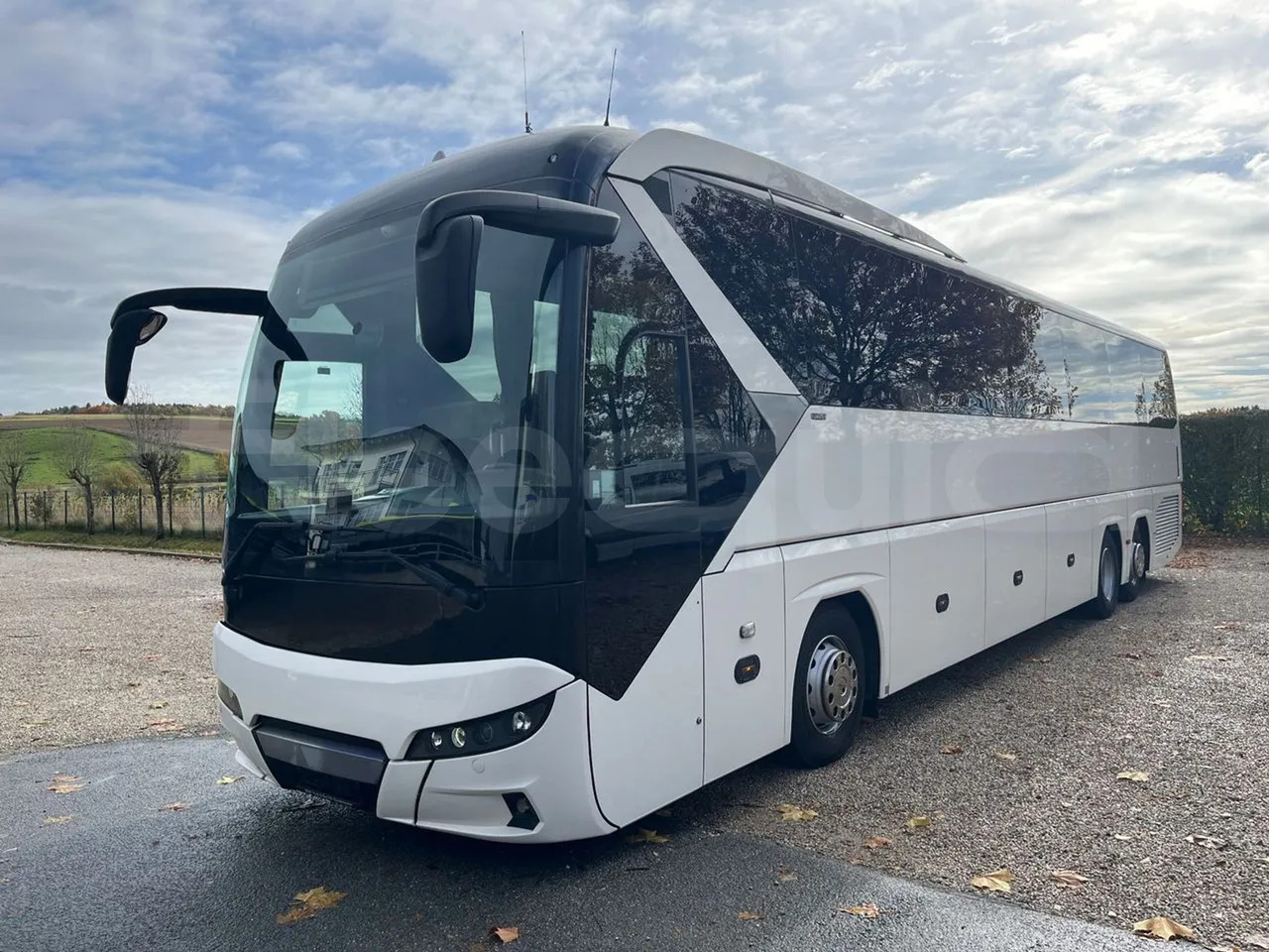 Neoplan Tourliner L - Autocarro: foto 4 Neoplan Tourliner L - Autocarro: foto 4