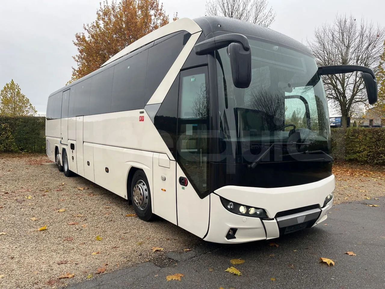 Neoplan Tourliner L - Autocarro: foto 1 Neoplan Tourliner L - Autocarro: foto 1