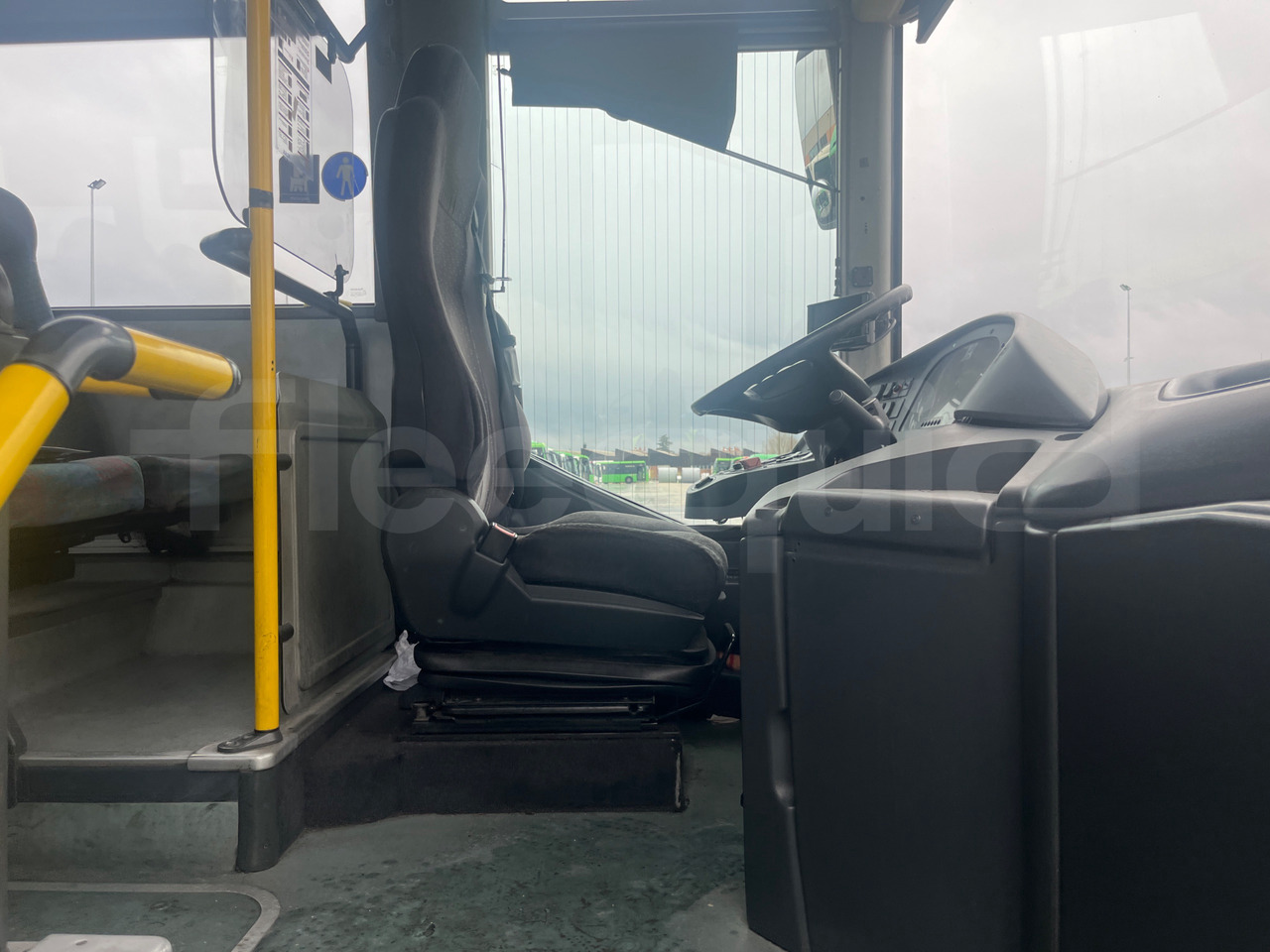 Ônibus urbano Setra S 417: foto 29