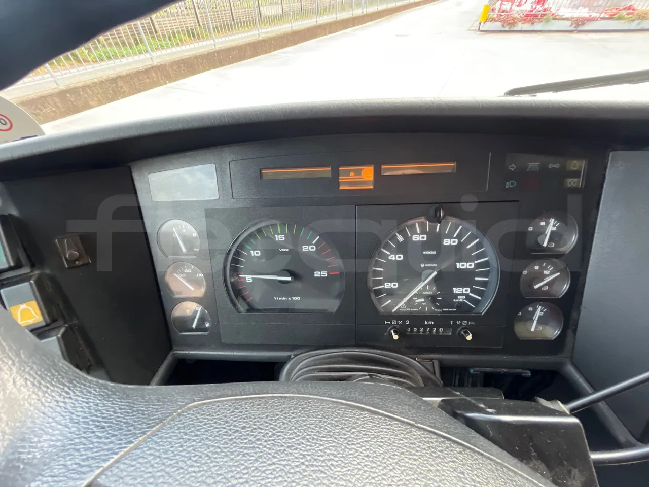 Setra S328 - Autocarro: foto 3 Setra S328 - Autocarro: foto 3